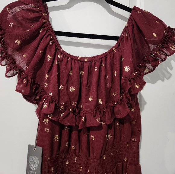 Vince Camuto Foil Accent Off the Shoulder Tiered Dress in Dp Cranberry size M - Picture 3 of 5